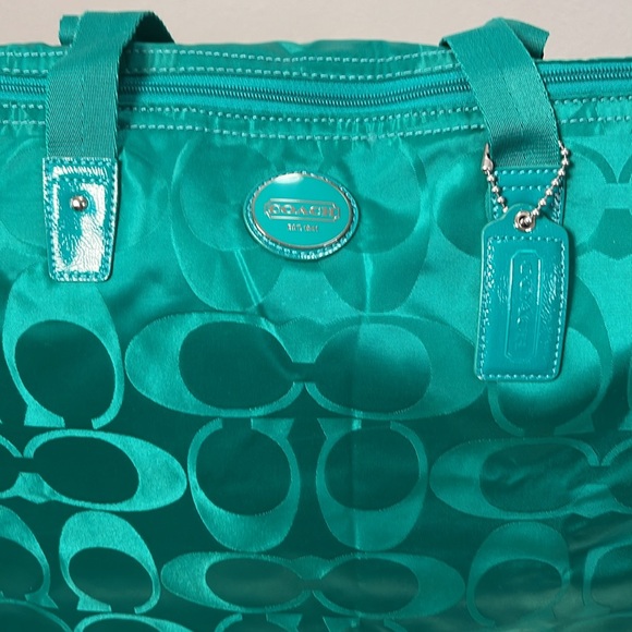 Rare Coach XL EMERALD GREEN Weekender Tote + Pouch - Picture 3 of 8